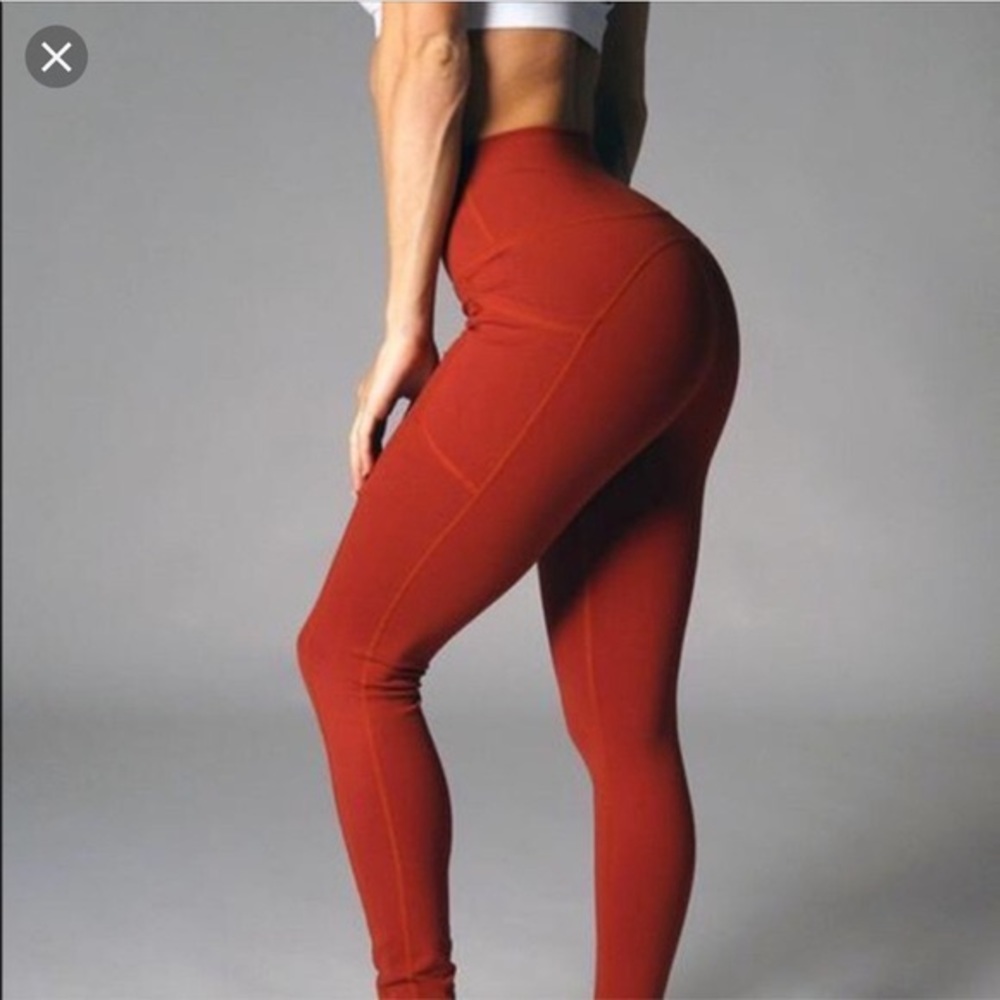 Buff Bunny Luna Leggings Rosewood/Red
